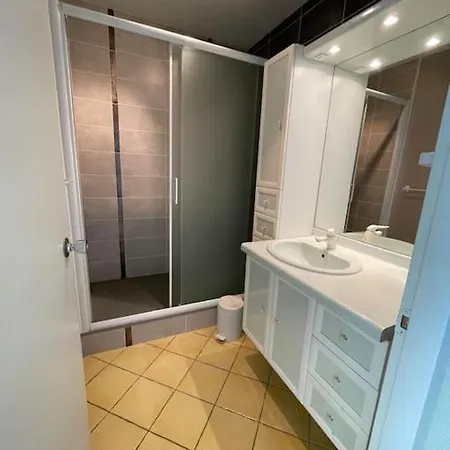 .la Comete. Face Mer Avec Balcon Apartament *